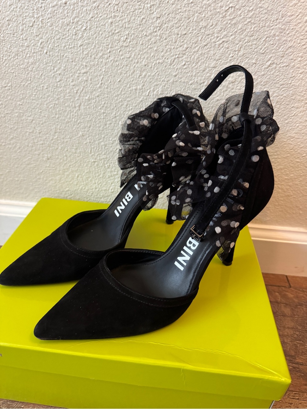 Gianni Bini Black Pointed-Toe Polka Dot Ruffle Ankle-Strap Heels